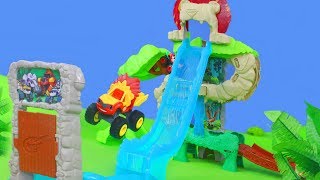 BLAZE und die Monster Maschinen Spielzeugautos Truck amp Feuerwehrmann für Kinder [upl. by Enitsuga]