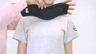 Mise en place du collier cervical EZYWrap [upl. by Zil]