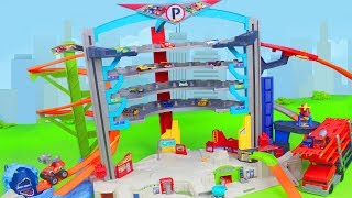 Hot Wheels Ultimate Garage mit Spielzeugautos von Lightning McQueen amp Blaze für Kinder [upl. by Hatty]