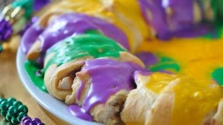 How to Make EASY King Cake Recipe with Crescent Rolls for Mardi Gras [upl. by Terrell]